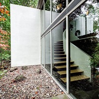Neutra-entrance-wall