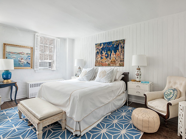 Photos of 131 Charles St for broker Wendy Gleason of Halstead