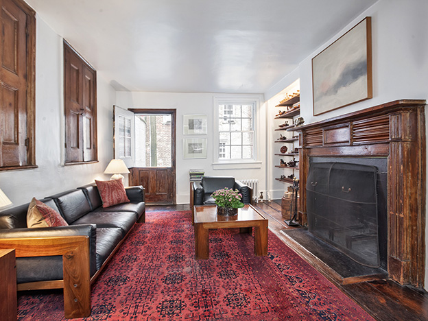 Photos of 131 Charles St for broker Wendy Gleason of Halstead