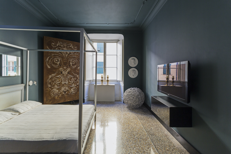 Genoa apartment bedroom