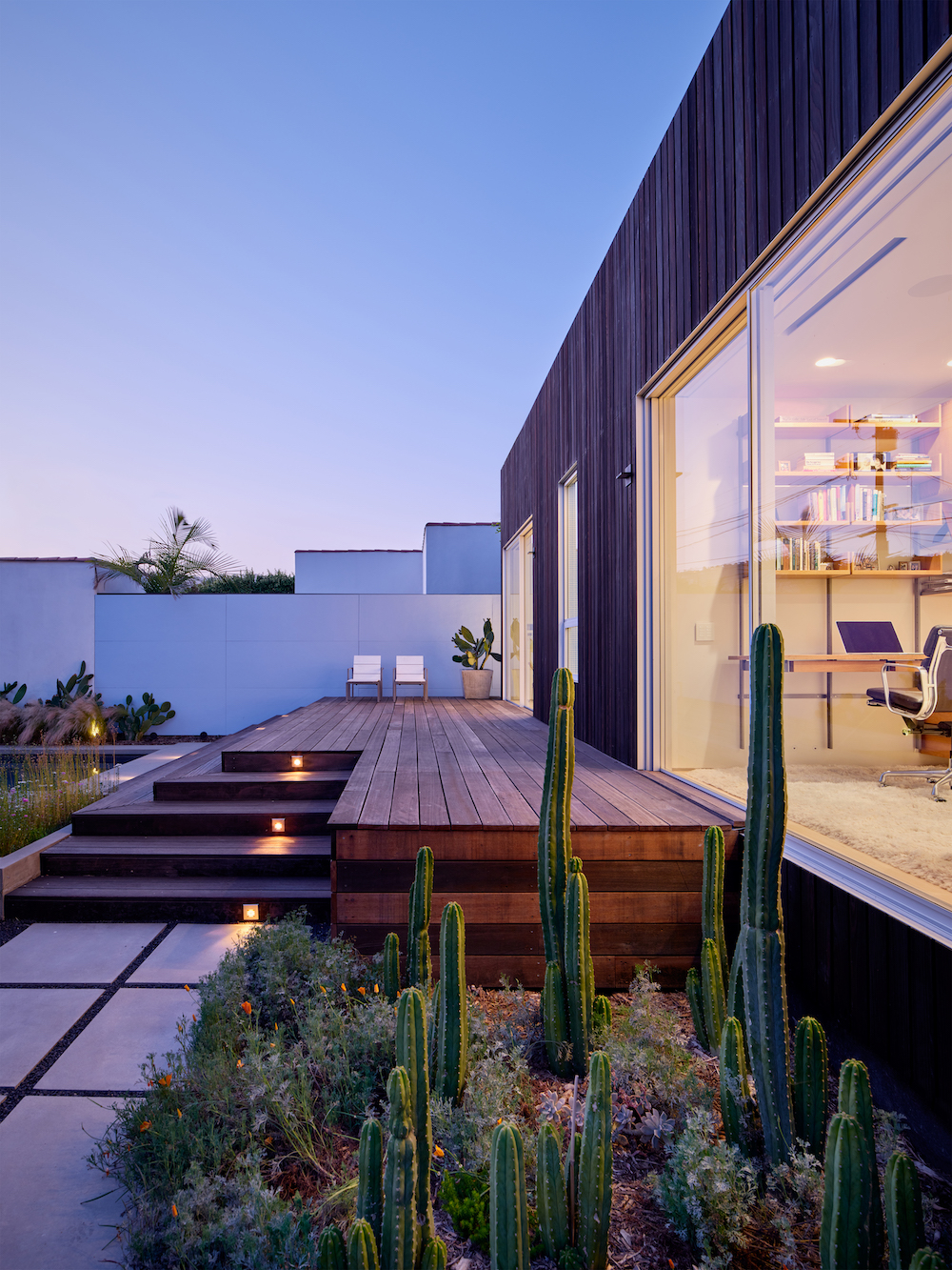 LA home outdoor space