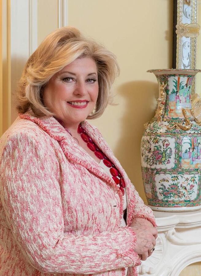 Barbara Ostrom Headshot