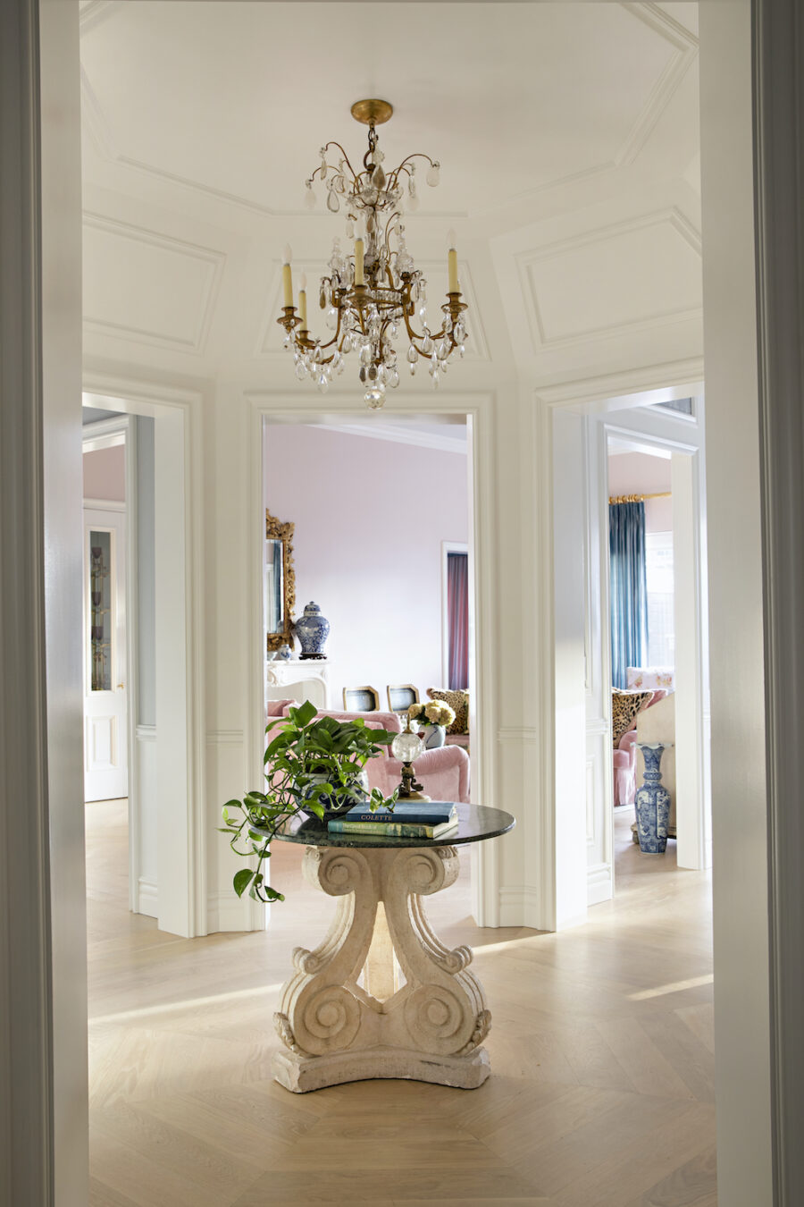 Kristi Nelson Outfits A Los Angeles Penthouse Befitting A Dior Catwalk