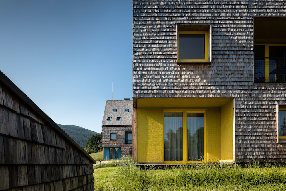 At The Foot Of The Jeseníky Mountains, Two Buildings Pay Homage To 