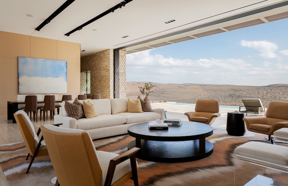 A Las Vegas Retreat Combines Luxury With A Love Of The Land