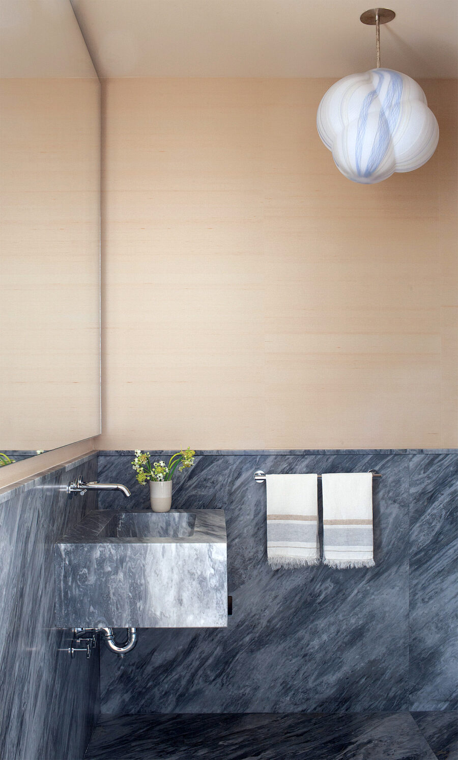 14 Fresh And Unexpected Powder Room Designs
