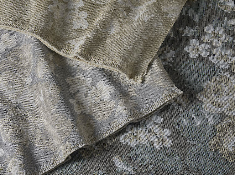 Weitzner Centerpiece Colorways